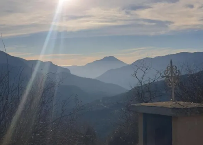 Korfes Penzion Synikia Mesi Trikalon