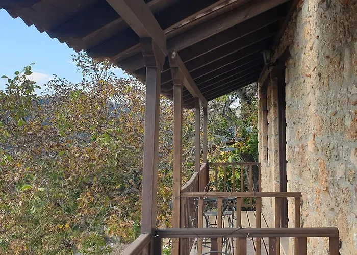 Penzion Korfes Synikia Mesi Trikalon