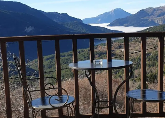 Penzion Korfes Synikia Mesi Trikalon