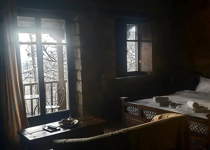 Korfes 4* Synikia Mesi Trikalon