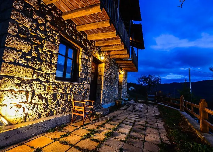 Korfes Synikia Mesi Trikalon